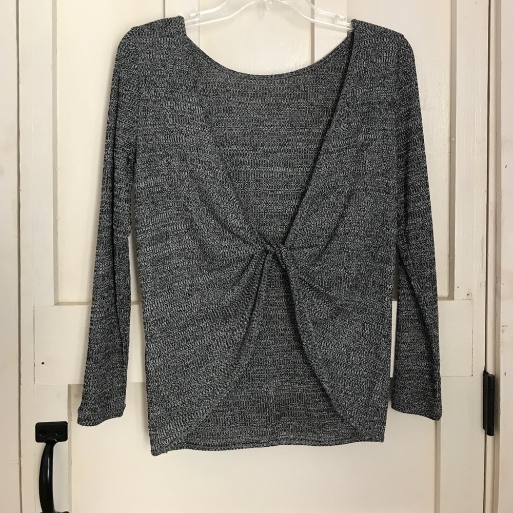 Xs active wear top with sexy back