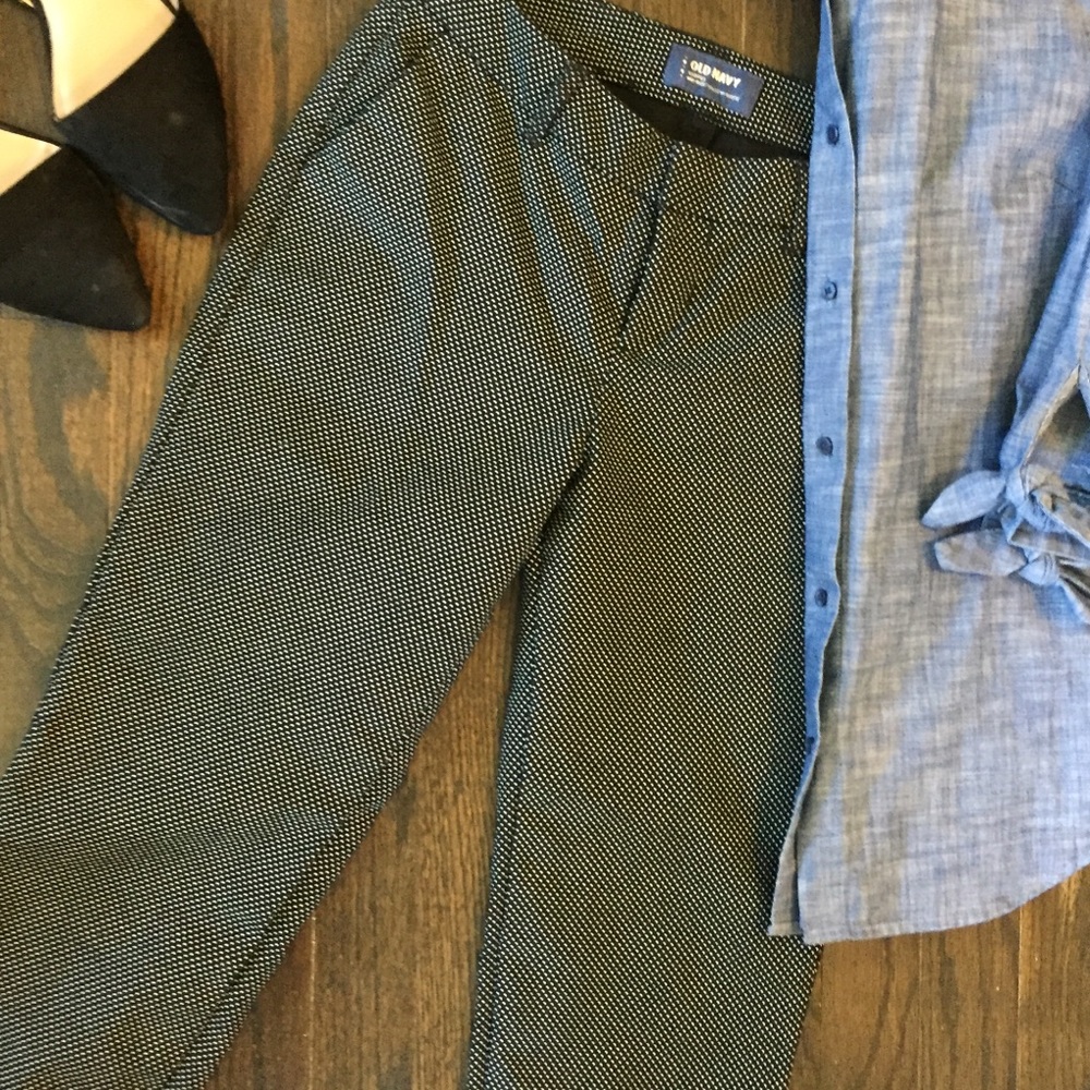 Old Navy Polka Dot Capris