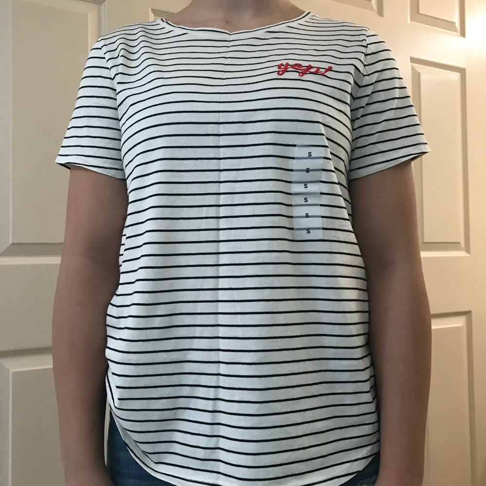 Old Navy shirt!! Never worn and BRAND NEW