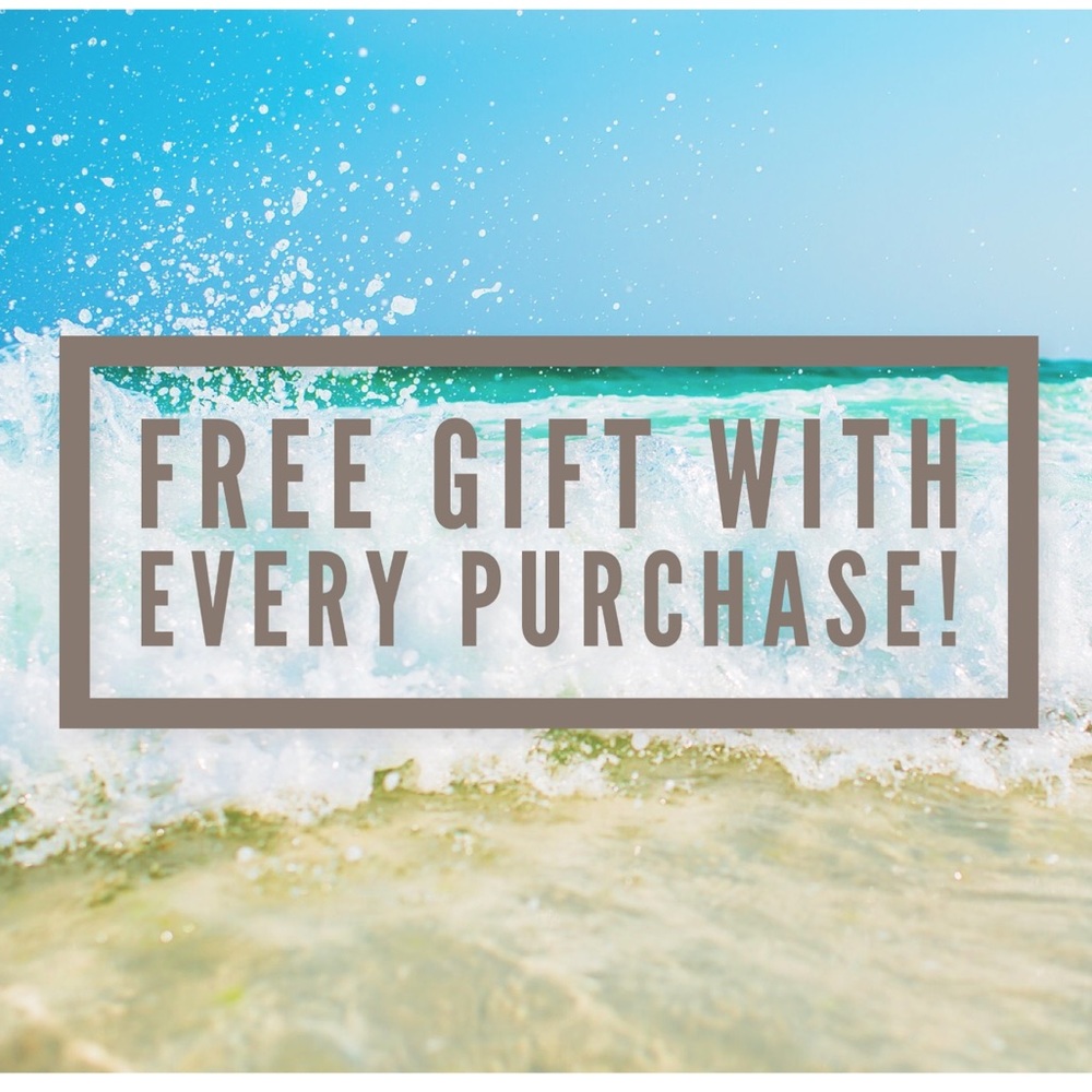 Free gift with every purchase!🎁