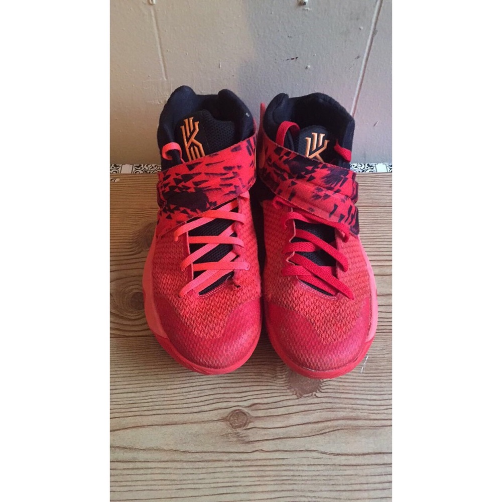 Kyrie 2's Nike