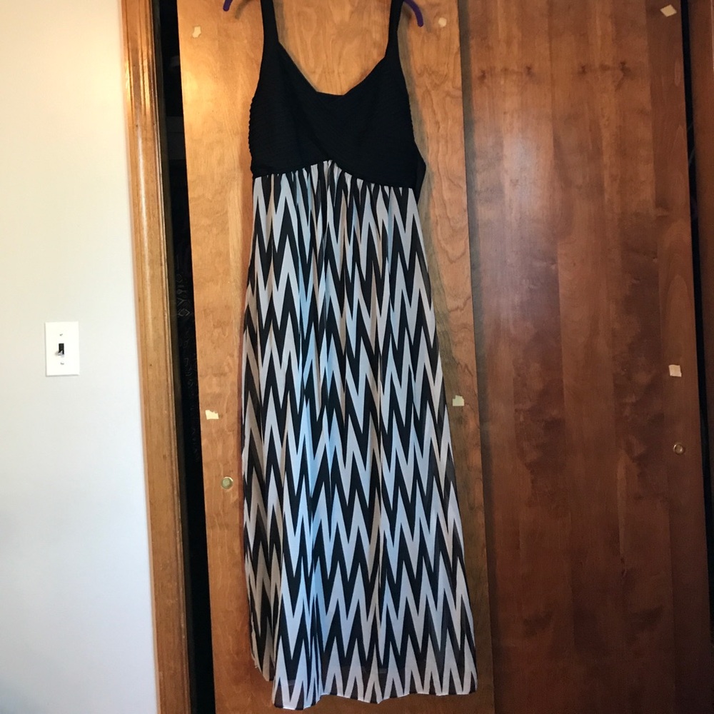 Black and grey chevron maxi dress