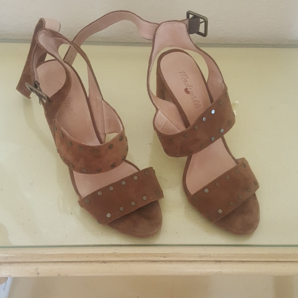 Shoes size 8