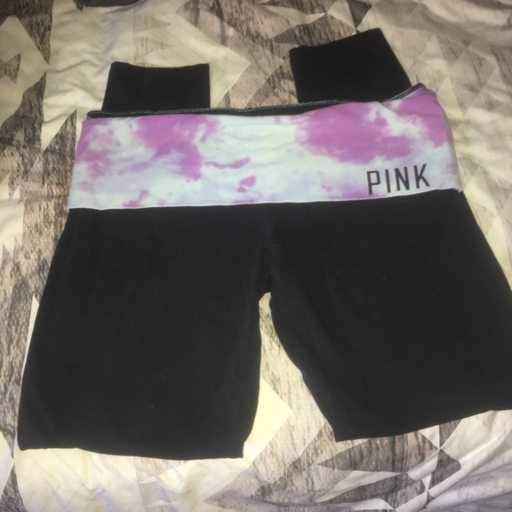 PINK yoga leggings.