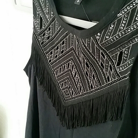 Black express fringe tank - Picture 3 of 3