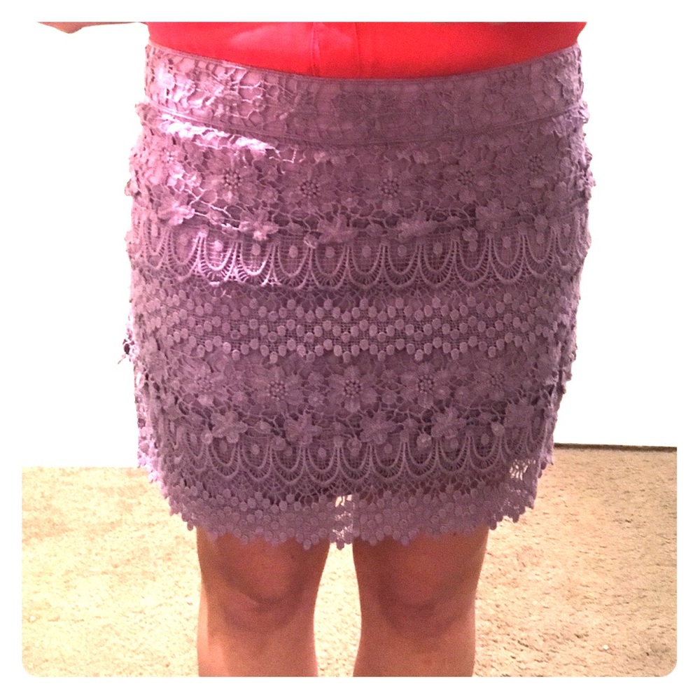 Lilac mini skirt.