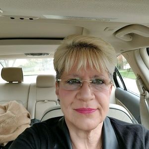 Meet your Posher, Roseanne