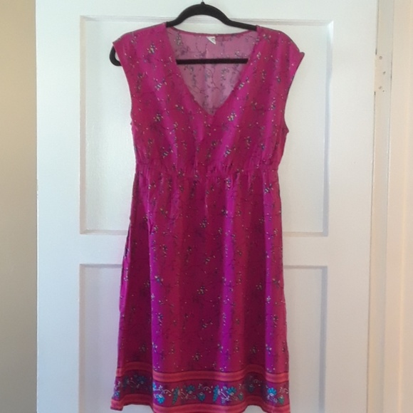 Old Navy Dresses & Skirts - OLD NAVY Rayon dress with elastic waist