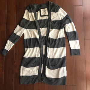 Abercrombie & Fitch Gray & White Striped Cardigan