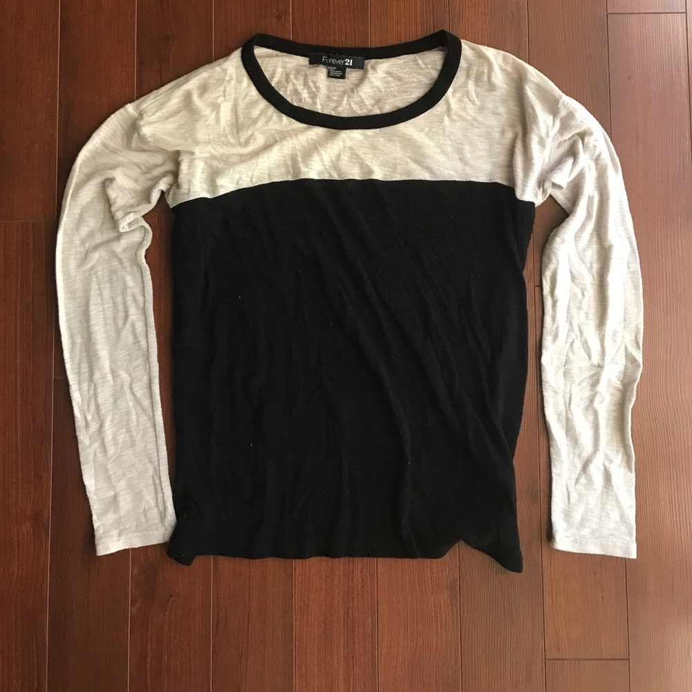 Black & White Long Sleeve Top