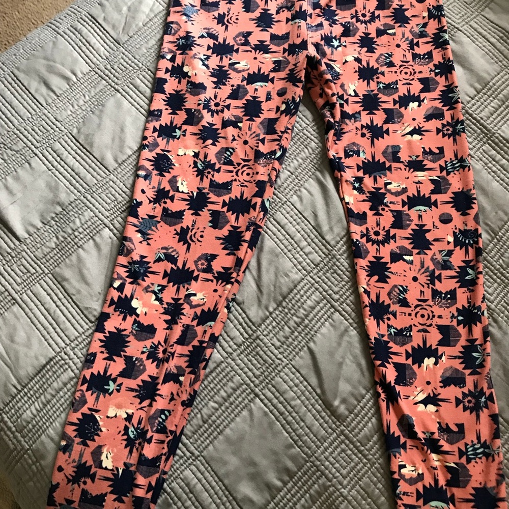 LuLaRoe Print Leggings One size fits all - Picture 2 of 4