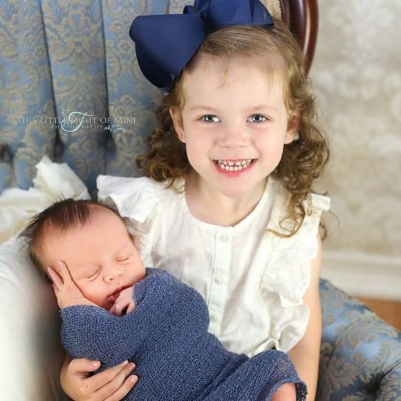 Meet your Posher, Lindsey - Picture 1 of 1