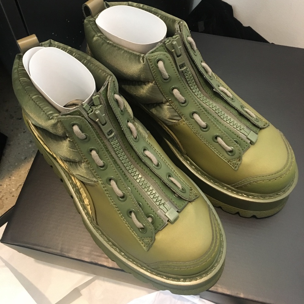 Fenty Puma sneaker boot brand new with box