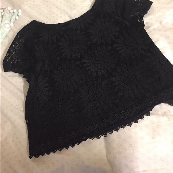 Crop top - Picture 2 of 2