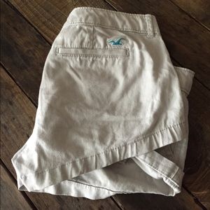 Hollister cream colored shorts