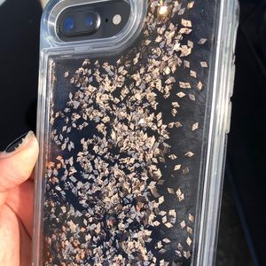 BLACK & GOLD PHONE CASE; USED FOR PICS ONLY