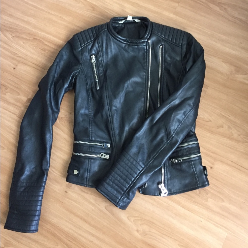 Zara faux leather moto jacket, size xs