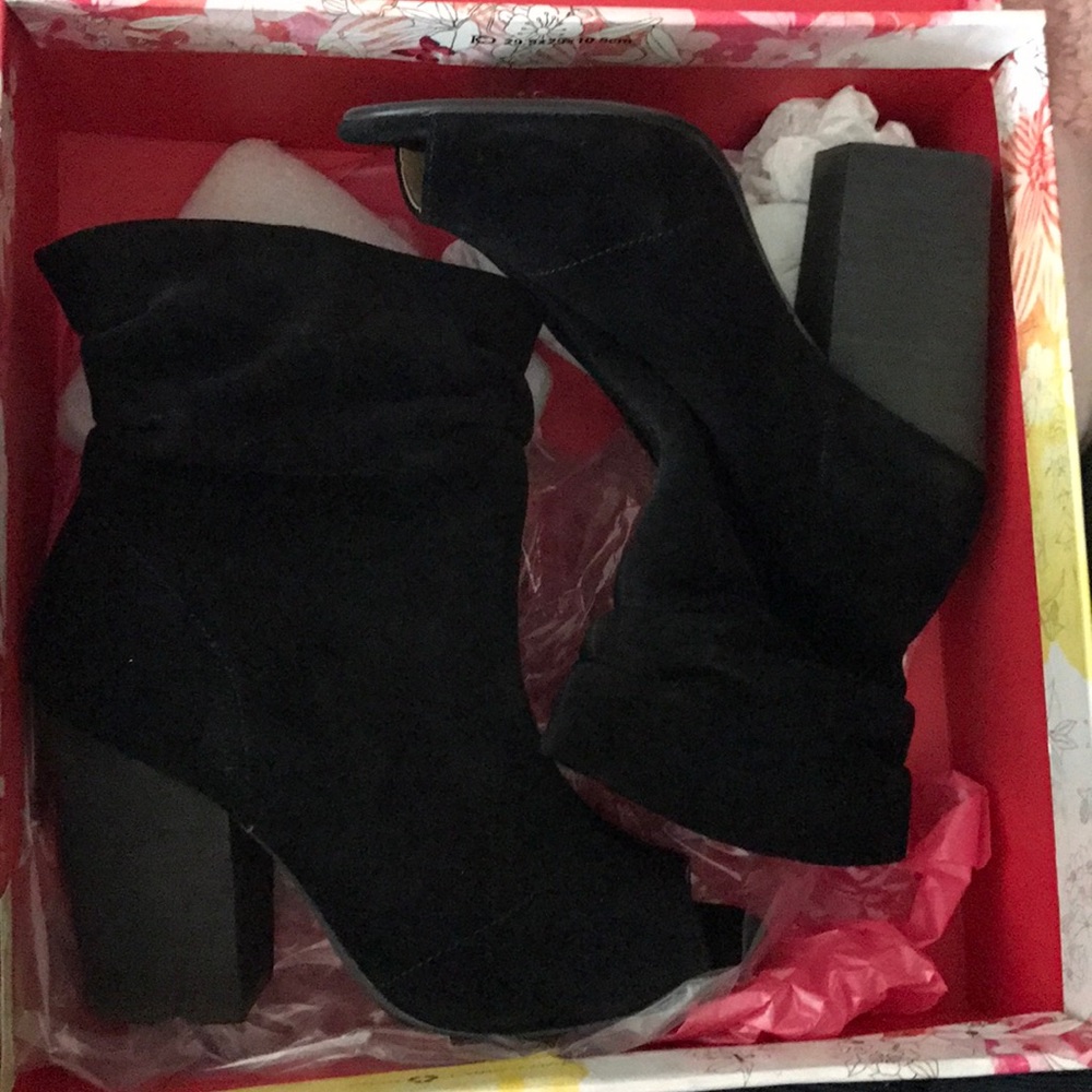 Chinese laundry break up booties