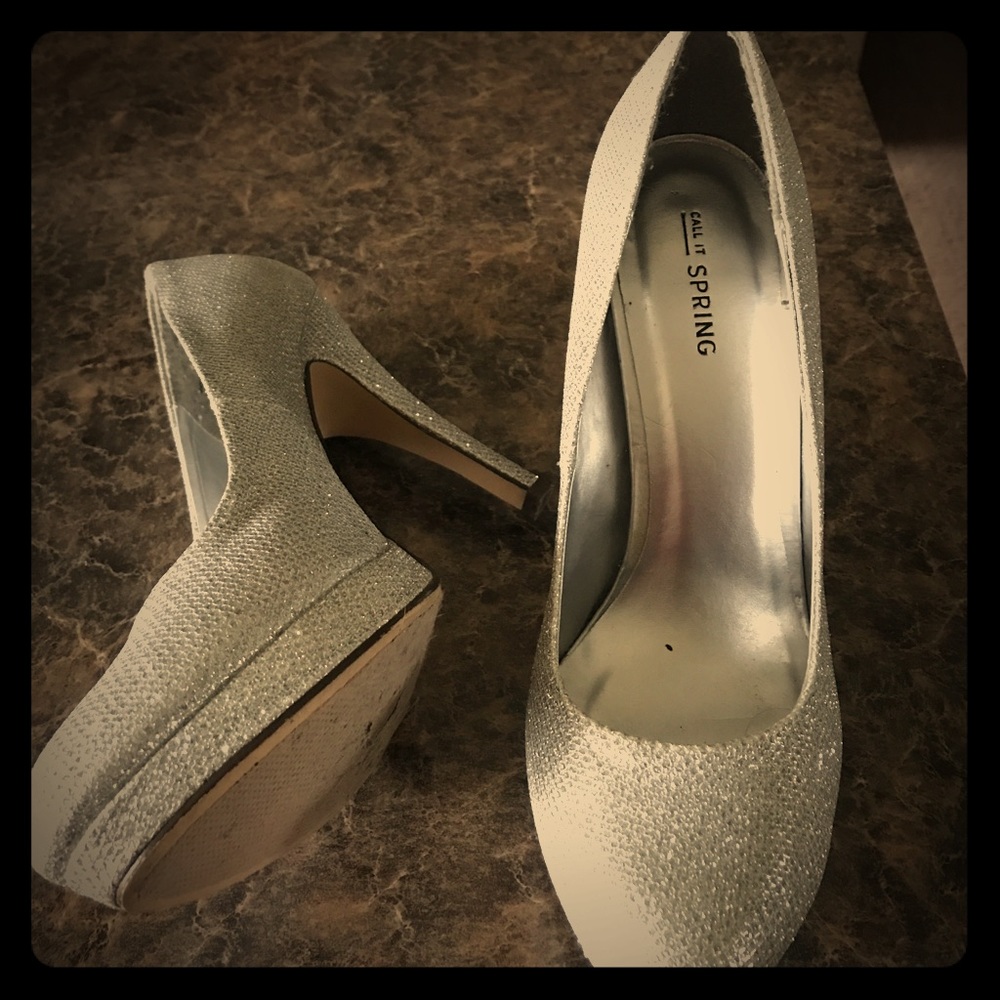 Dazzling silver shining high heels