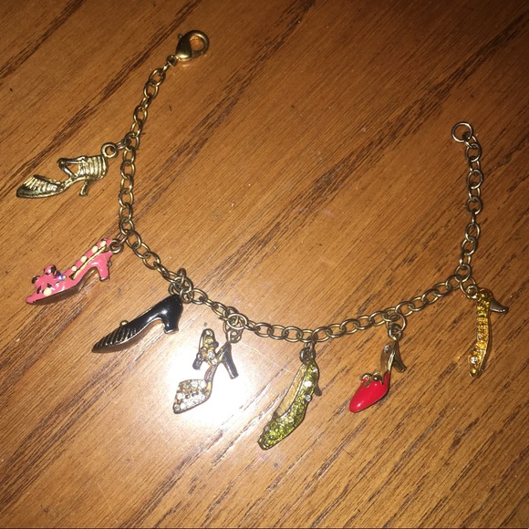 High Heels Charm Bracelet - Picture 2 of 4