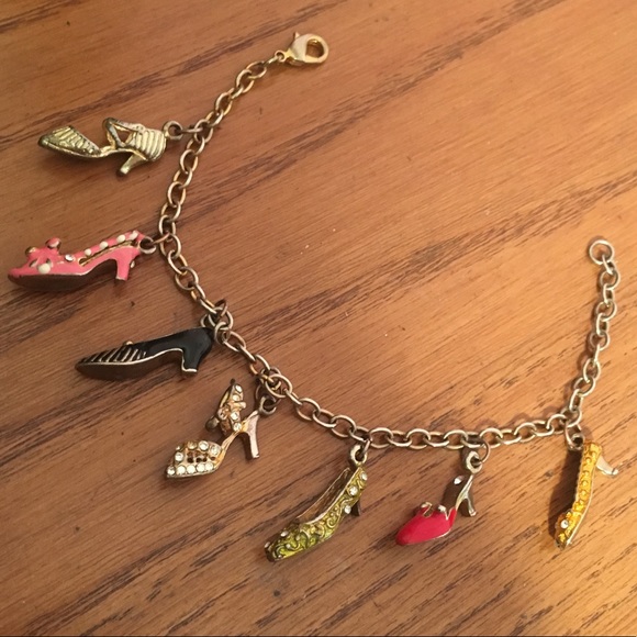 High Heels Charm Bracelet - Picture 3 of 4