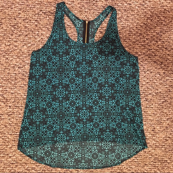 Papaya Tops - Papaya Green Black Medallion Racer Back Top size L