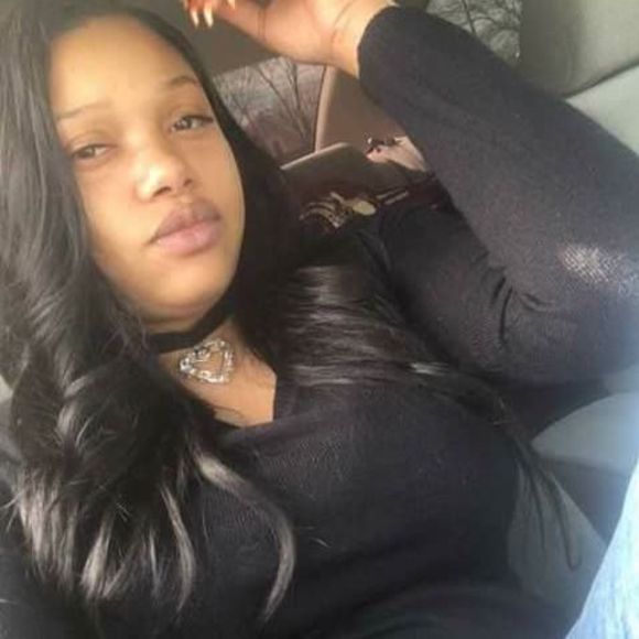 Meet your Posher, Realbeauty - Picture 1 of 1