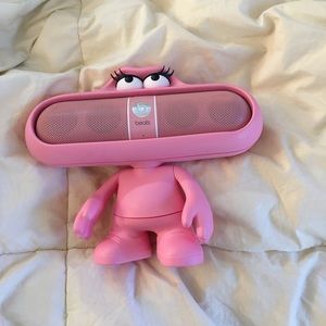 PINK BEATS PILL HOLDER ( speaker not included)