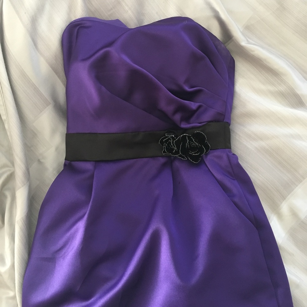 Cute for a wedding normal wear under the arms.