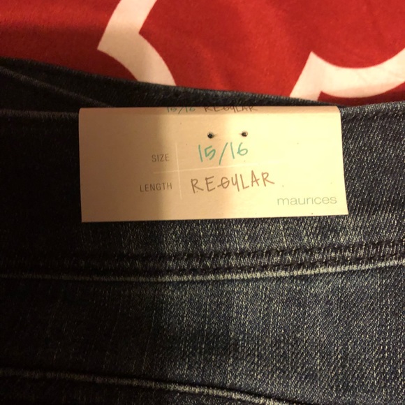 Brand new, never worn Maurices jeans. Size 15/16. - Picture 5 of 5
