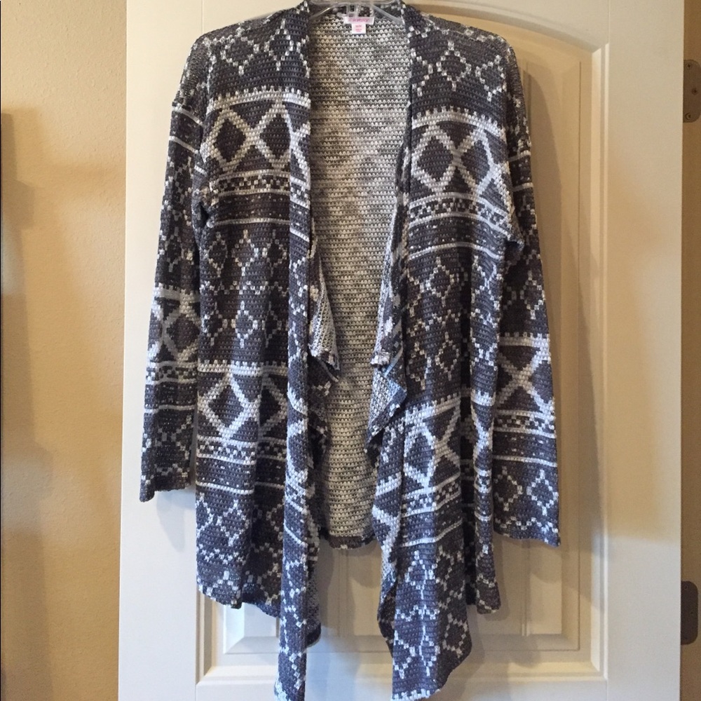 TGIF SALE 😍Aztec Cardigan