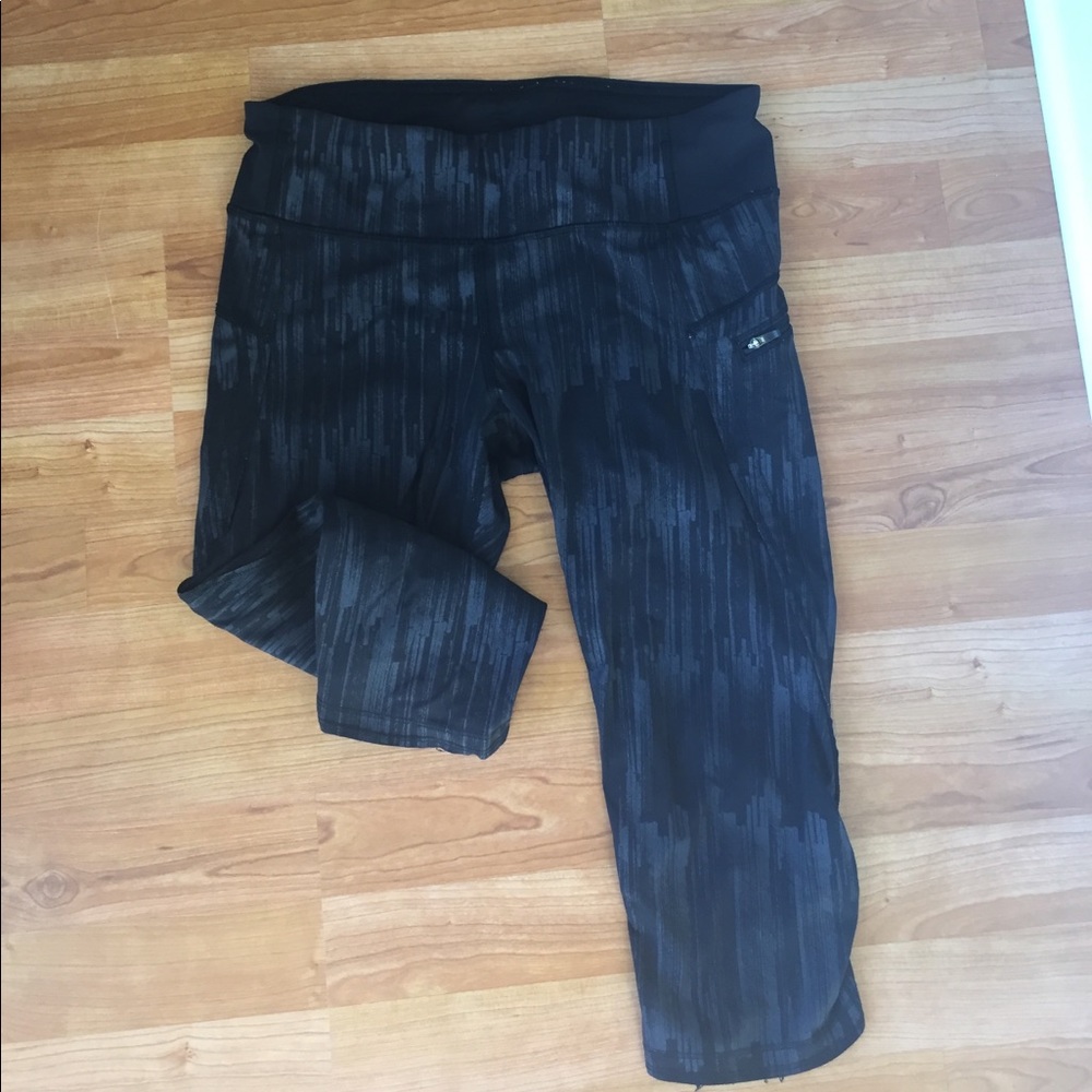 Lululemon athletic cropped tights