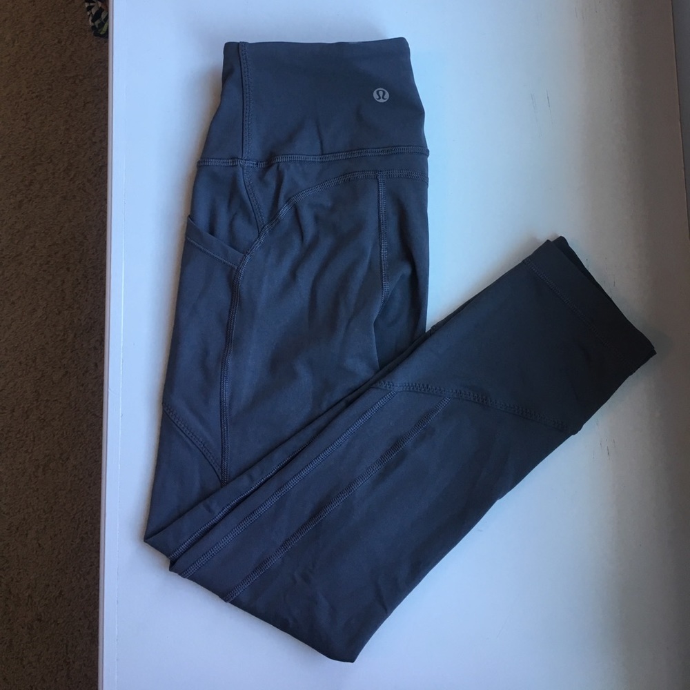 cropped dark gray lulu lemon leggings