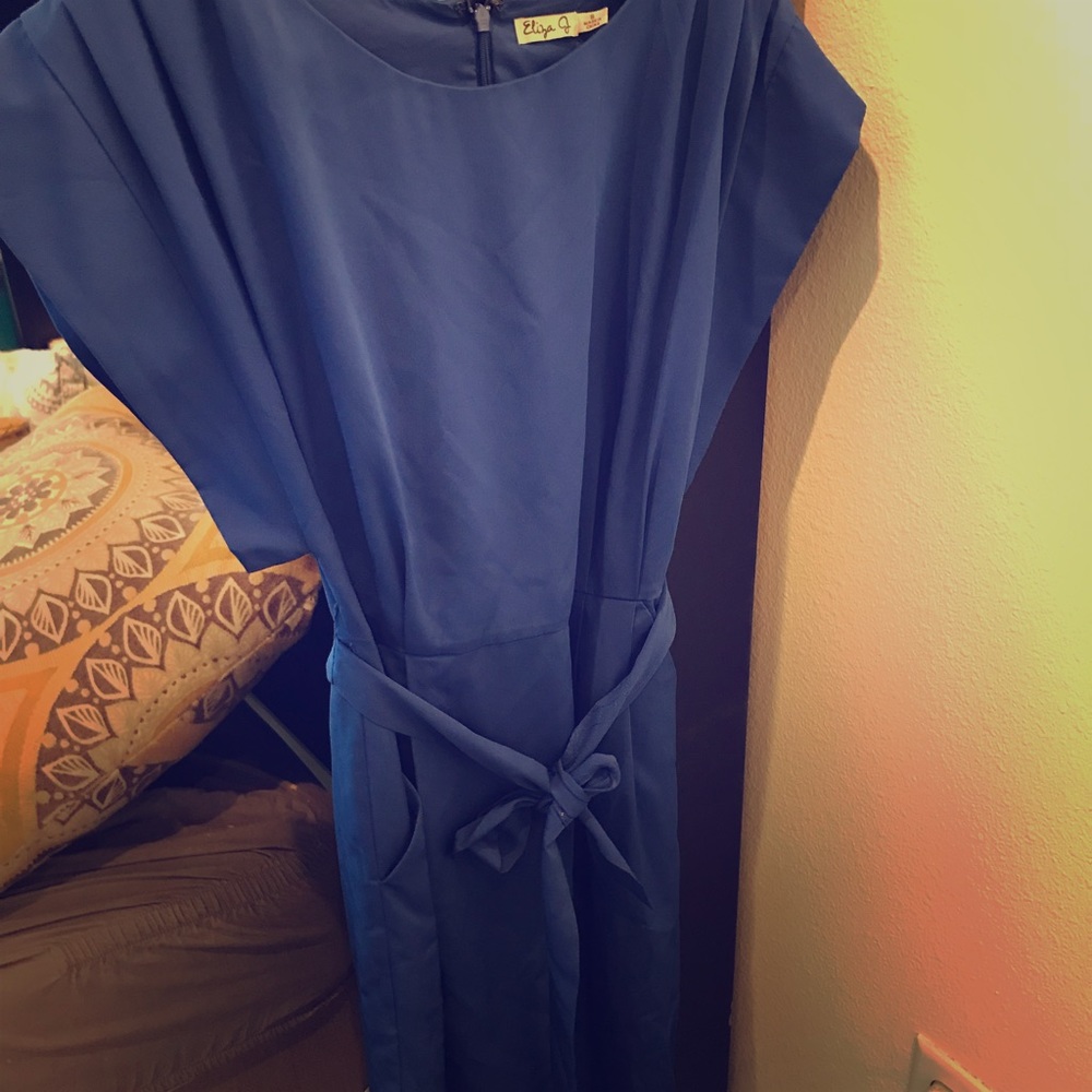 Eliza J blue knee length dress