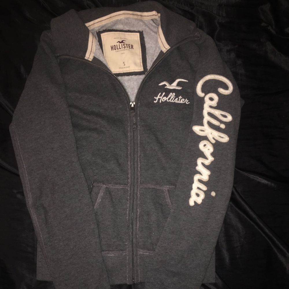 Small Hollister Jacket😍
