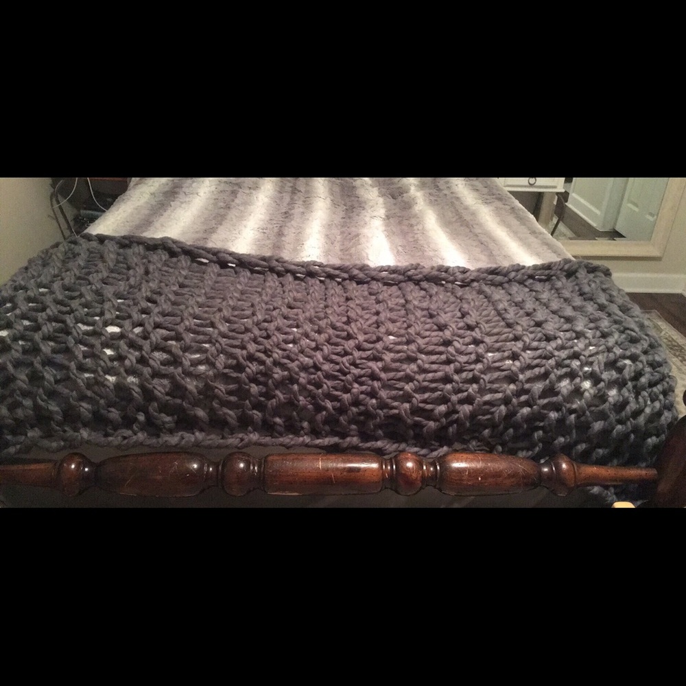 Chunky Throw Blanket