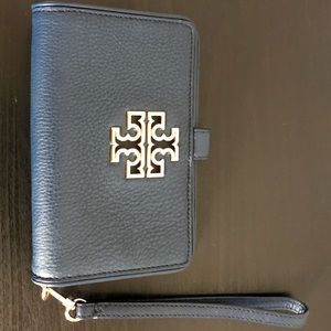 Tory Burch Britten Smartphone Wallet - Navy