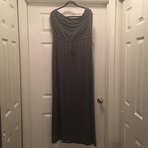 ⭐️FINAL⭐️ NWT⭐️ Old Navy Strapless Maxi Dress