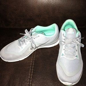 Women’s Nike running shoes-Size 10