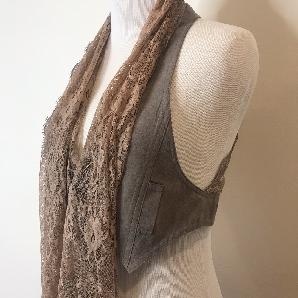 Mustard Seed Lace Vest M