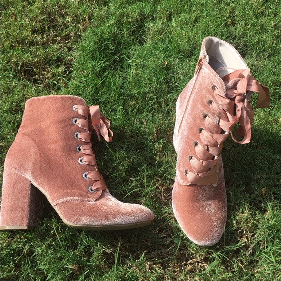 kenneth cole reaction booties