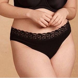 Black Lace Cheeky Brief🌹