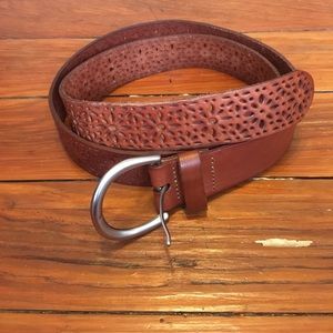 Leather belt AEO size medium