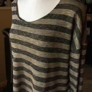 NWT Stylish high/low striped long sleeve shirt