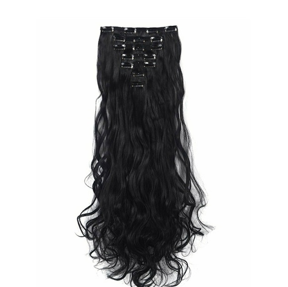 Black Wavy Full Head Clip in Extension