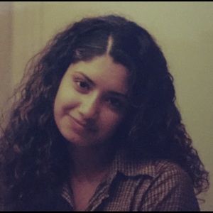 Meet your Posher, Estela