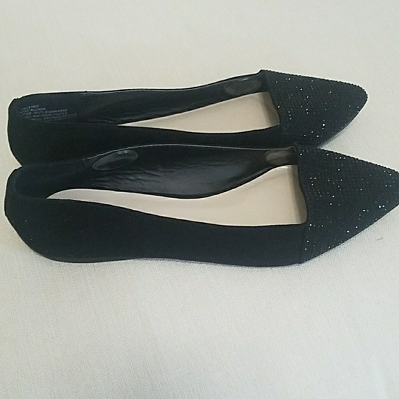 Apt. 9 Flats - Picture 2 of 2