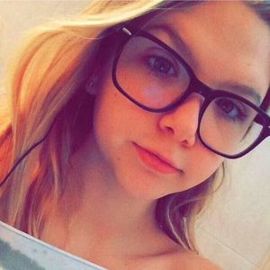 Meet your Posher, Charlotte