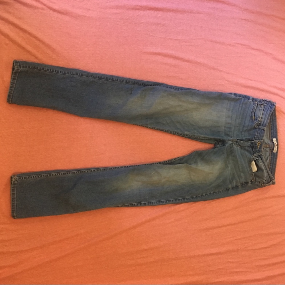 Hollister size 7 regular jeans.