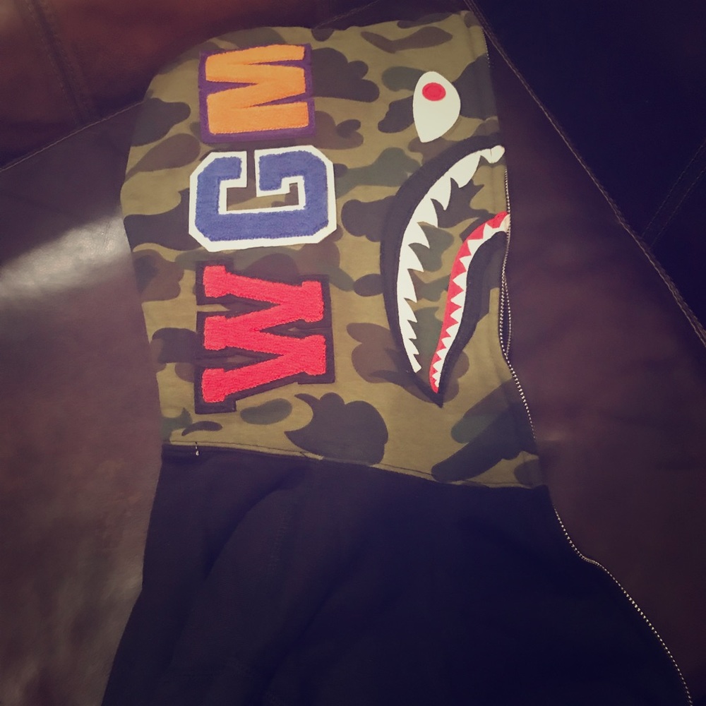 Authentic Bape hoodie sz m